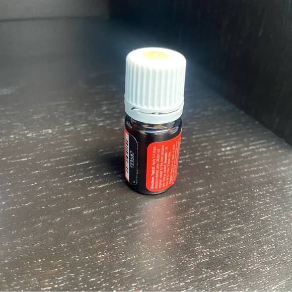 YOUNG LIVING Essential Oils - Myrrh - 5 ml NEW - Picture 3 of 4